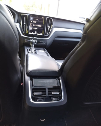 Volvo XC 60 cena 127000 przebieg: 178000, rok produkcji 2017 z Lublin małe 92